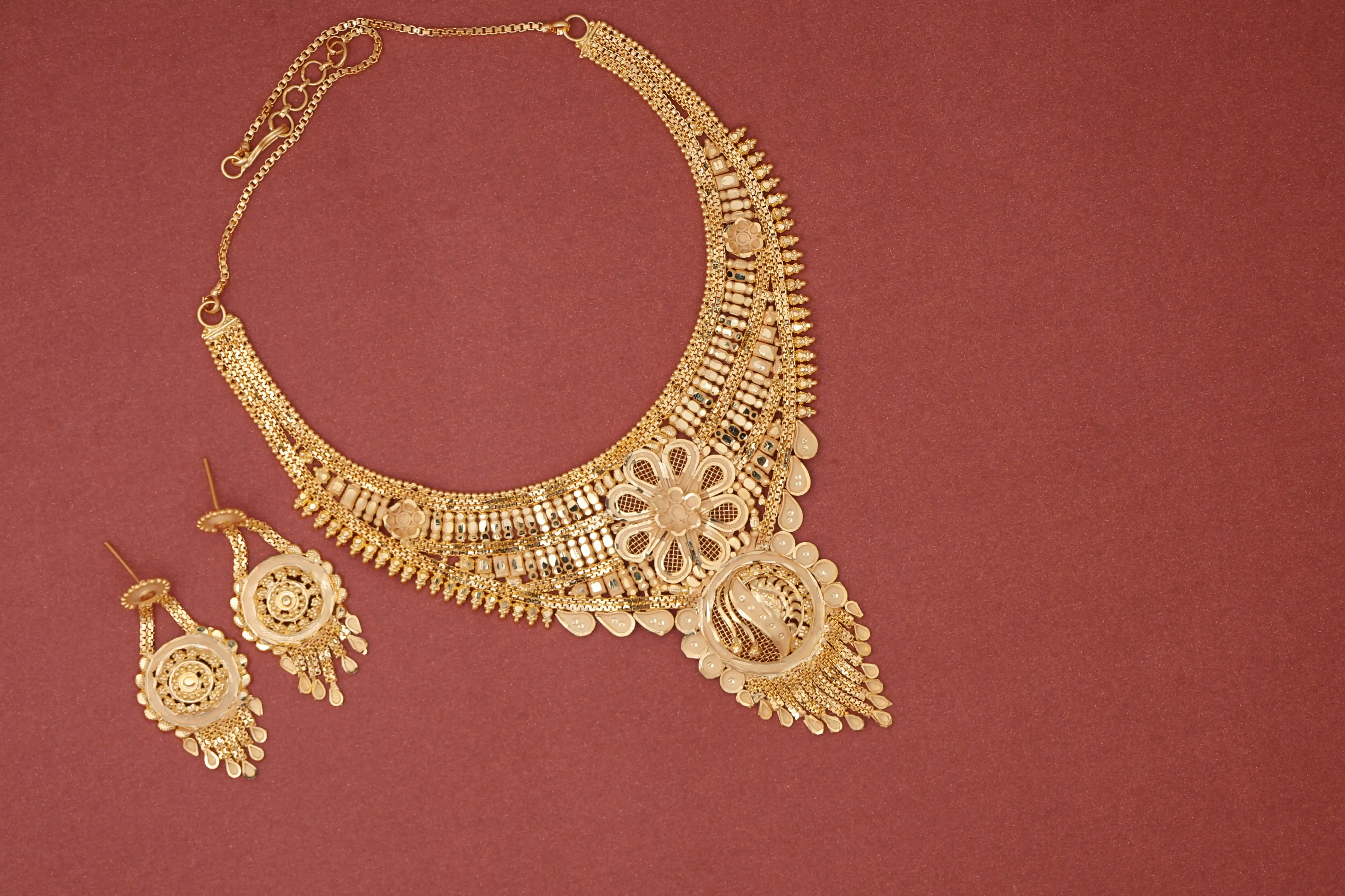 Short Necklace 2