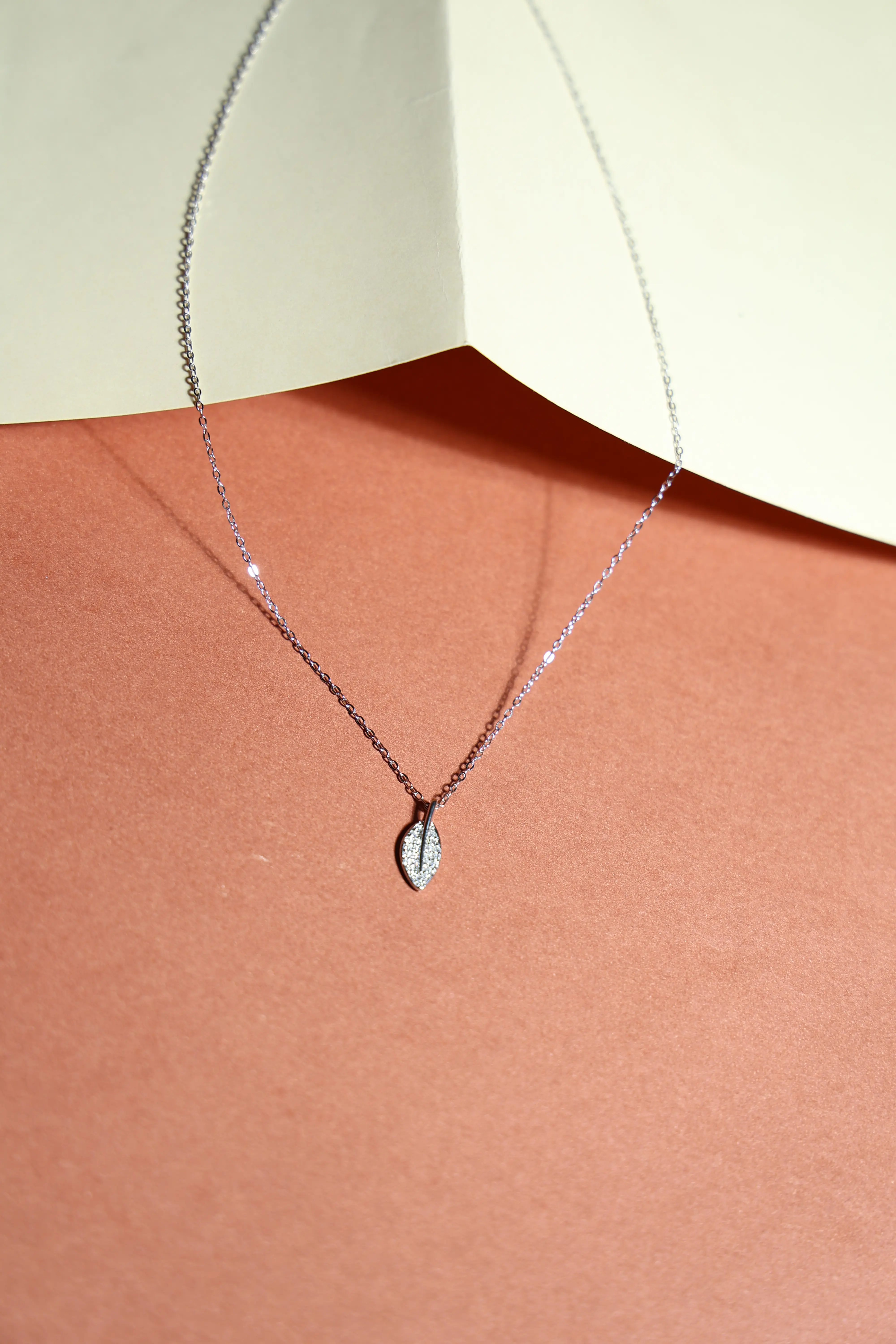 Chain and pendant 1